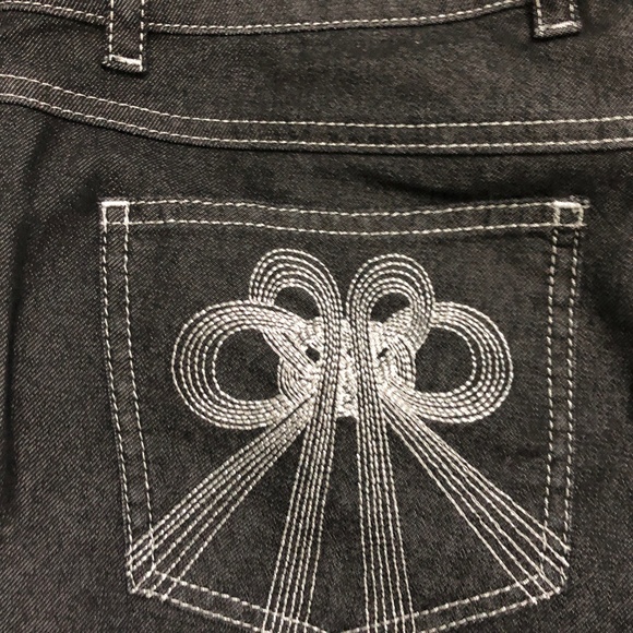 Escada Jeans 5-Pocket Flare Hem Black Wash Embroidery Pockets Size 40 - Picture 5 of 8